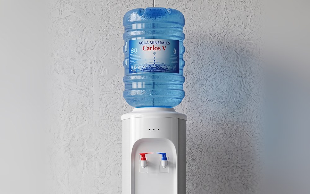 Garrafas de agua para empresas en Madrid: fuente de frío y calor con garrafa de agua mineral Carlos V